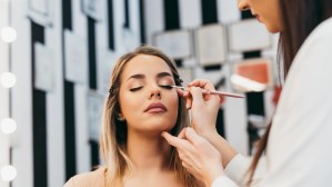 How to Apply Laura Mercier Makeup Like a Pro